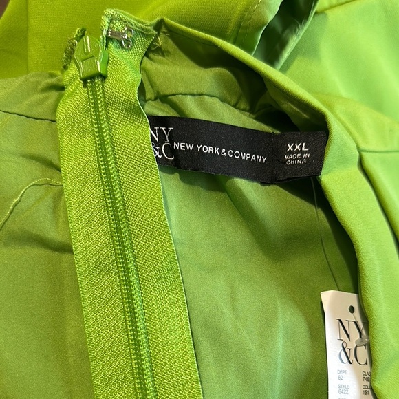 New York and Company Neon Green Capri Jumpsuit - Picture 11 of 13